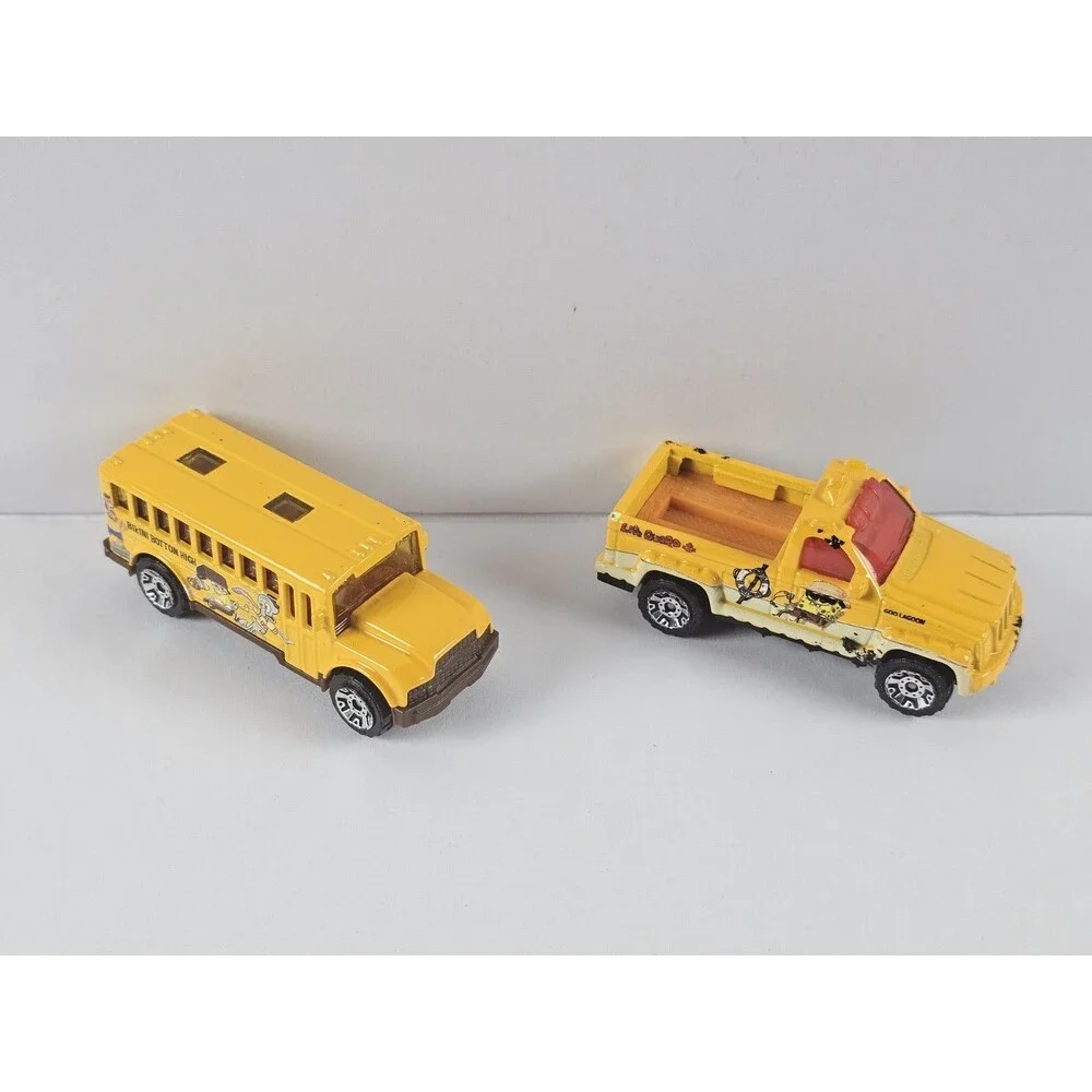 Matchbox SpongeBob SquarePants Limited Ed Diecast 1:64 Lot 2 Yellow Bus/Pickup